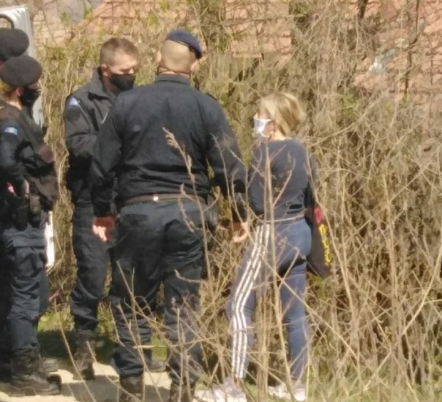 Уредница портала КоССев Тања Лазаревић пуштена, мисли да је циљано привођена